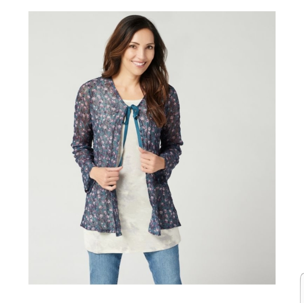 Lori Goldstein -LOGO-Printed Lace Cardigan